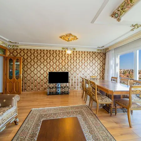 Lovely Flat With Sea View Near In Muratpasa דירה *